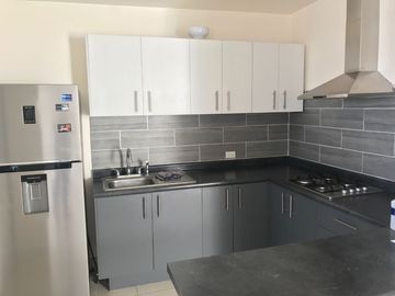 DEPARTAMENTO DUPLEX EN PLANTA ALTA DE 2 RECAMARAS 2 BAÑOS COCINA INTEGRAL CON REFRIGERADOR