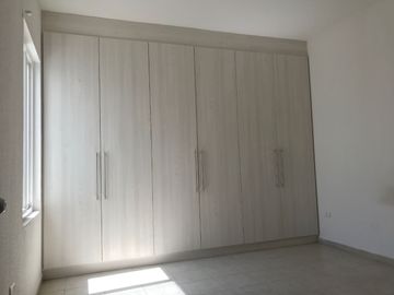 DEPARTAMENTO DUPLEX EN PLANTA ALTA DE 2 RECAMARAS 2 BAÑOS COCINA INTEGRAL CON REFRIGERADOR