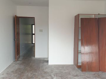HOUSE AND LOT FOR SALE TRIPLEX LAS PINAS CITY near CITY HALL