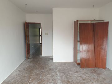 HOUSE AND LOT FOR SALE TRIPLEX LAS PINAS CITY near CITY HALL