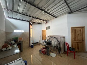 casa rentera de venta en manta zona sur