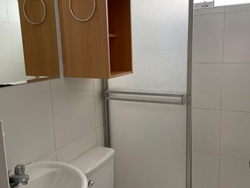 EN SANTIAGO DE SURCO - SE VENDE DEPARTAMENTO- CERCA A LA U DE LIMA