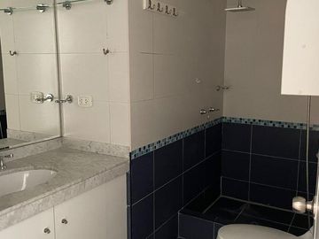 EN SANTIAGO DE SURCO - SE VENDE DEPARTAMENTO- CERCA A LA U DE LIMA