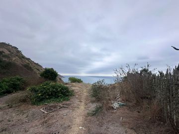 terreno de venta en Manta vía playa liguiqui