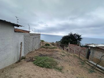 terreno de venta en Manta vía playa liguiqui