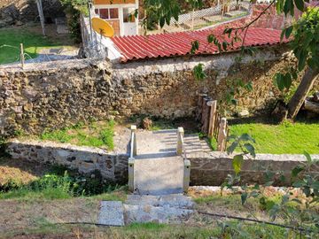 SE VENDE CASA EN MINERAL DEL CHICO, MUY CERCA DEL CENTRO COLINDA CON EL ARROYO