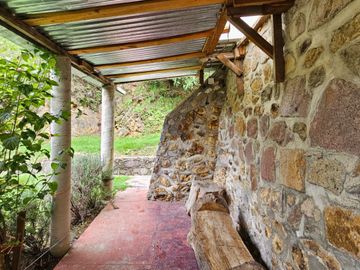SE VENDE CASA EN MINERAL DEL CHICO, MUY CERCA DEL CENTRO COLINDA CON EL ARROYO