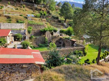 SE VENDE CASA EN MINERAL DEL CHICO, MUY CERCA DEL CENTRO COLINDA CON EL ARROYO