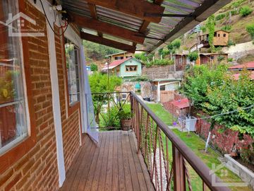 SE VENDE CASA EN MINERAL DEL CHICO, MUY CERCA DEL CENTRO COLINDA CON EL ARROYO