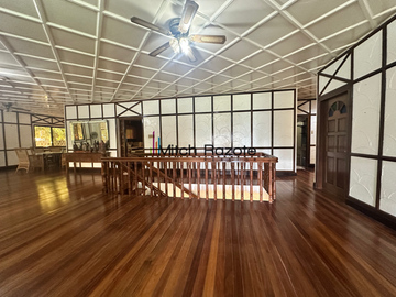 6-Bedroom Charming Vacation Home For Sale in Tali Beach, Nasugbu Batangas
