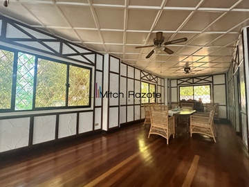 6-Bedroom Charming Vacation Home For Sale in Tali Beach, Nasugbu Batangas