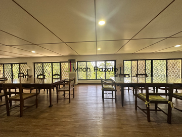 6-Bedroom Charming Vacation Home For Sale in Tali Beach, Nasugbu Batangas