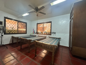 6-Bedroom Charming Vacation Home For Sale in Tali Beach, Nasugbu Batangas