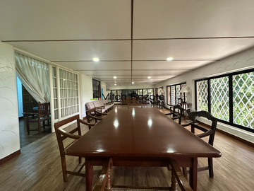 6-Bedroom Charming Vacation Home For Sale in Tali Beach, Nasugbu Batangas