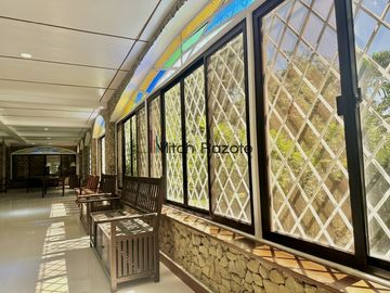 6-Bedroom Charming Vacation Home For Sale in Tali Beach, Nasugbu Batangas