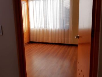 Venta de Casa en Esquina en Sendero de los Pinos – Espaciosa y Moderna
