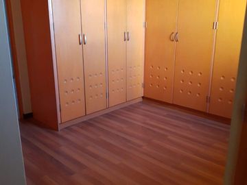Venta de Casa en Esquina en Sendero de los Pinos – Espaciosa y Moderna