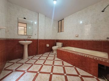 VENTA DEPARTAMENTO A UN PASO AV. TÚPAC AMARU COMAS