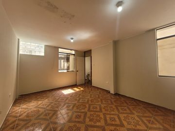 VENTA DEPARTAMENTO A UN PASO AV. TÚPAC AMARU COMAS