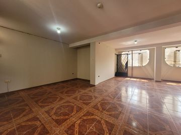 VENTA DEPARTAMENTO A UN PASO AV. TÚPAC AMARU COMAS