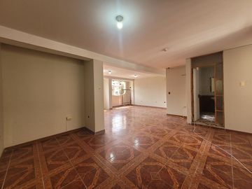VENTA DEPARTAMENTO A UN PASO AV. TÚPAC AMARU COMAS