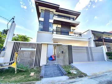 BRAND NEW RFO - 3 Storey House and Lot with 5 Bedroom + Family Area 2 Car Garage For Sale in Batasan Hills Commonwealth Quezon City