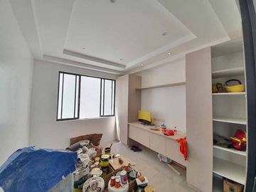 BRAND NEW RFO - 3 Storey House and Lot with 5 Bedroom + Family Area 2 Car Garage For Sale in Batasan Hills Commonwealth Quezon City