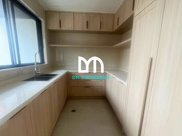 For Sale: Townhouse at Teacher's Village, Quezon City