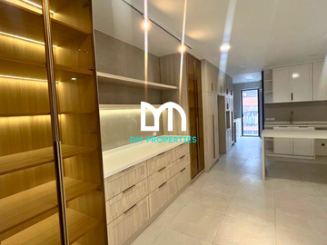 For Sale: Townhouse at Teacher's Village, Quezon City