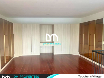 For Sale: Townhouse at Teacher's Village, Quezon City
