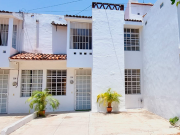 Casa Ficus