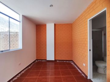 CASA DE 3 DUPLEX EN VENTA 623 M2 URB. VILLA TOLEDO - CIENEGUILLA