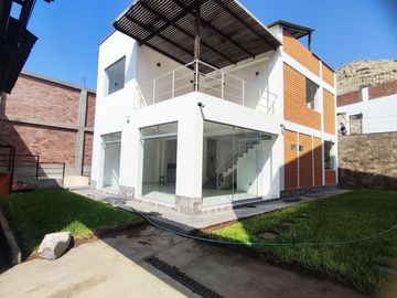 CASA DE 3 DUPLEX EN VENTA 623 M2 URB. VILLA TOLEDO - CIENEGUILLA