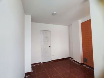 CASA DE 3 DUPLEX EN VENTA 623 M2 URB. VILLA TOLEDO - CIENEGUILLA