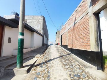 CASA DE 3 DUPLEX EN VENTA 623 M2 URB. VILLA TOLEDO - CIENEGUILLA