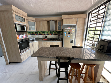 Casa quinta en la vereda la llanerita