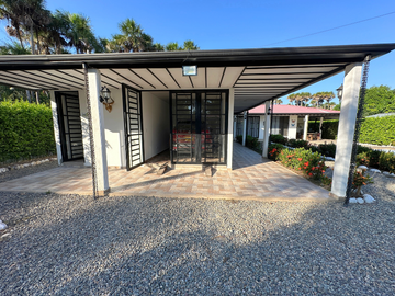 Casa quinta en la vereda la llanerita