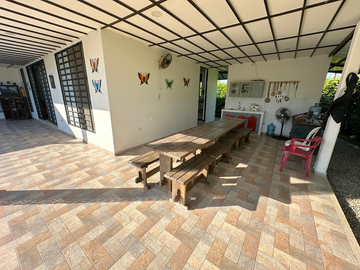 Casa quinta en la vereda la llanerita