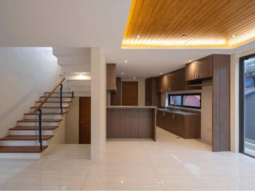 Filinvest East Homes 3-Storey 4 Bedroom Single Detached Residential For Sale