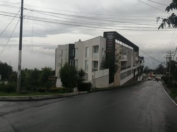 Vendo departamento ubicado en la parroquia de Nayón, en el edificio ASPEN