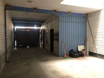 VENTA  DE LOCAL DE 4 PISOS A PRECIO DE TERRENO EN BARRANCO