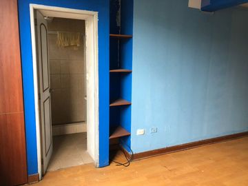 VENTA  DE LOCAL DE 4 PISOS A PRECIO DE TERRENO EN BARRANCO