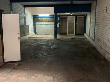 VENTA  DE LOCAL DE 4 PISOS A PRECIO DE TERRENO EN BARRANCO