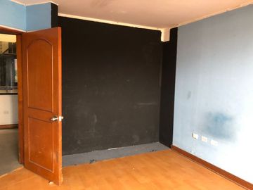 VENTA  DE LOCAL DE 4 PISOS A PRECIO DE TERRENO EN BARRANCO