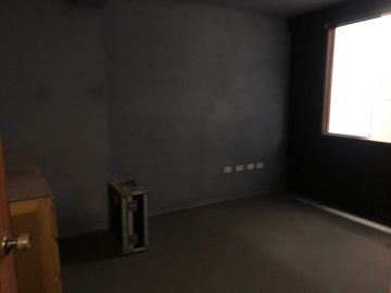 VENTA  DE LOCAL DE 4 PISOS A PRECIO DE TERRENO EN BARRANCO