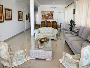 Vendo Casa/hotel Playa Punta Mero Tumbes - 1era Fila - $299,000