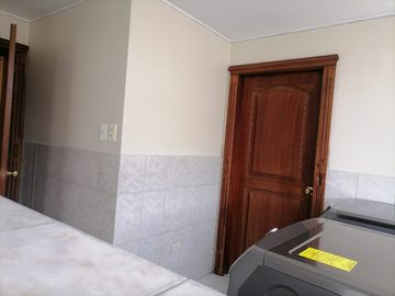 Venta de Departamento en el Batán Bajo de 230 metros, Sector Quicentro, Norte de Quito