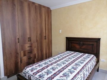 Venta de Departamento en el Batán Bajo de 230 metros, Sector Quicentro, Norte de Quito