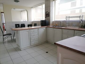 Venta de Departamento en el Batán Bajo de 230 metros, Sector Quicentro, Norte de Quito