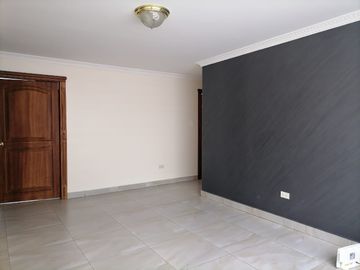 Venta de Departamento en el Batán Bajo de 230 metros, Sector Quicentro, Norte de Quito